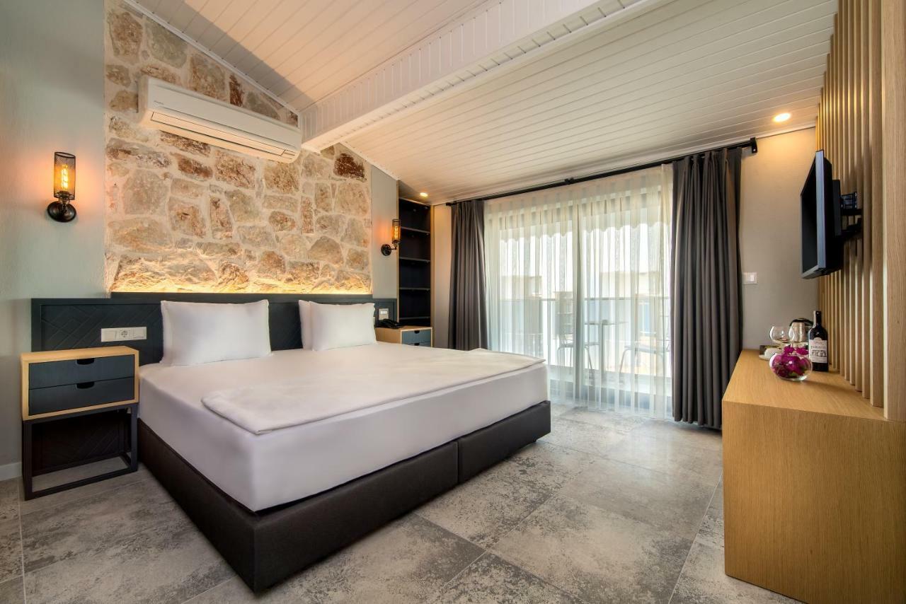 Isola 12 Hotel Κας Εξωτερικό φωτογραφία
