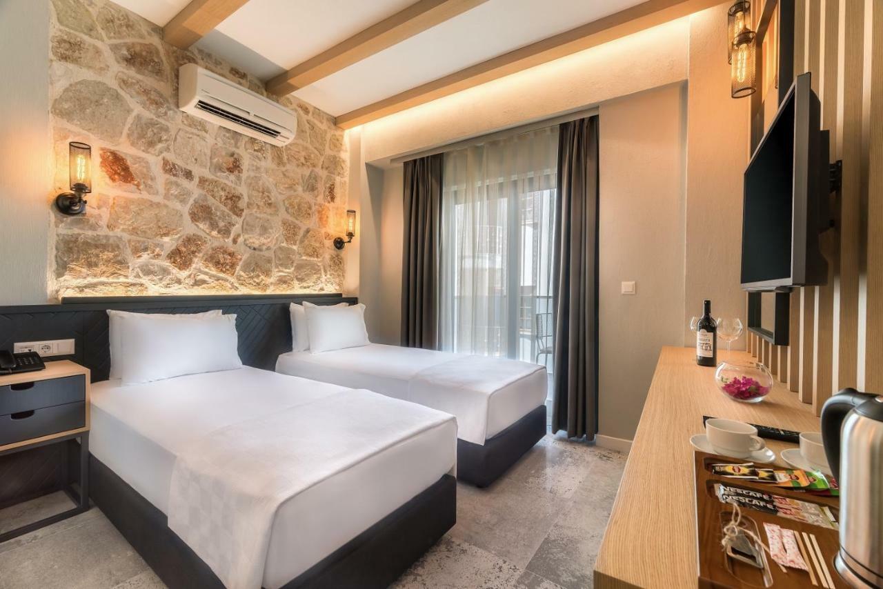 Isola 12 Hotel Κας Εξωτερικό φωτογραφία